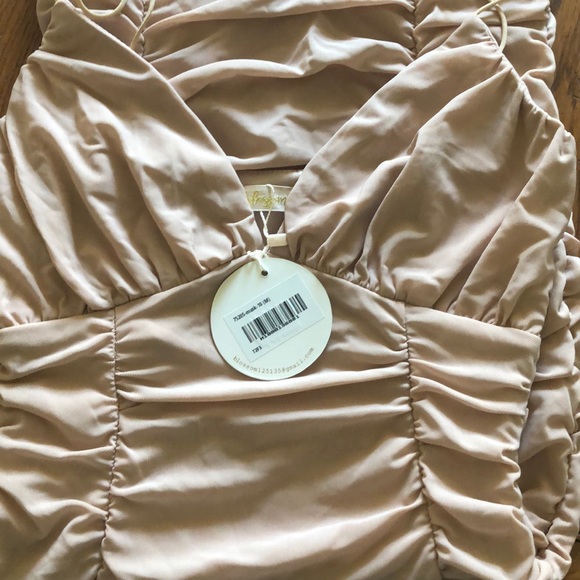 Brand New Dress from Hello Molly - Picture 3 of 3